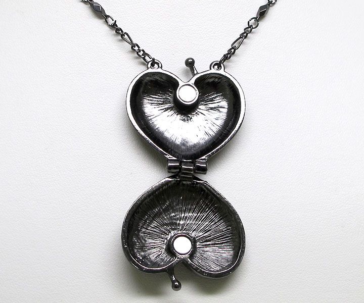 JET BLACK COLOR HEART LOCKET PENDANT NECKLACE S1141  