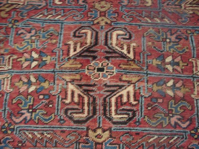 SEMI_ANTIQUE PERSIAN HERIZ RUG  