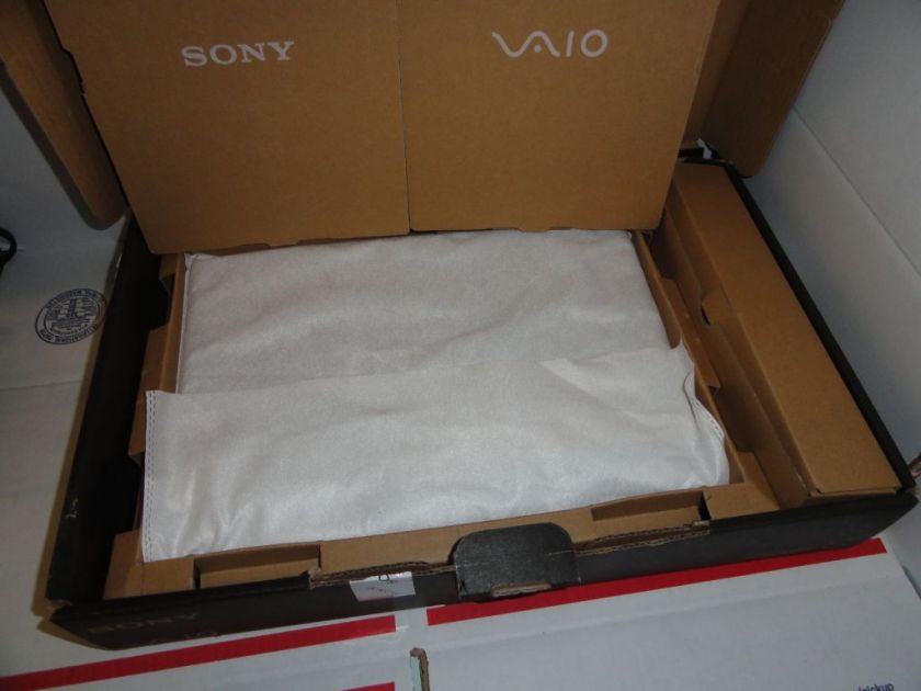 Sony Vaio VPCSC41FM/S Notebook with Core i5 2450M 2.5GHz CPU 8GB DDR3 