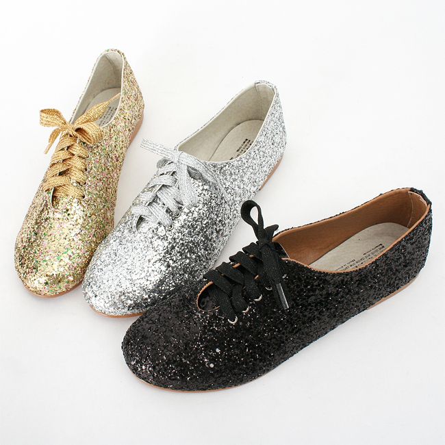 Glittered Leatheratte Lace up Round Toe Flat Sneakers 1cm