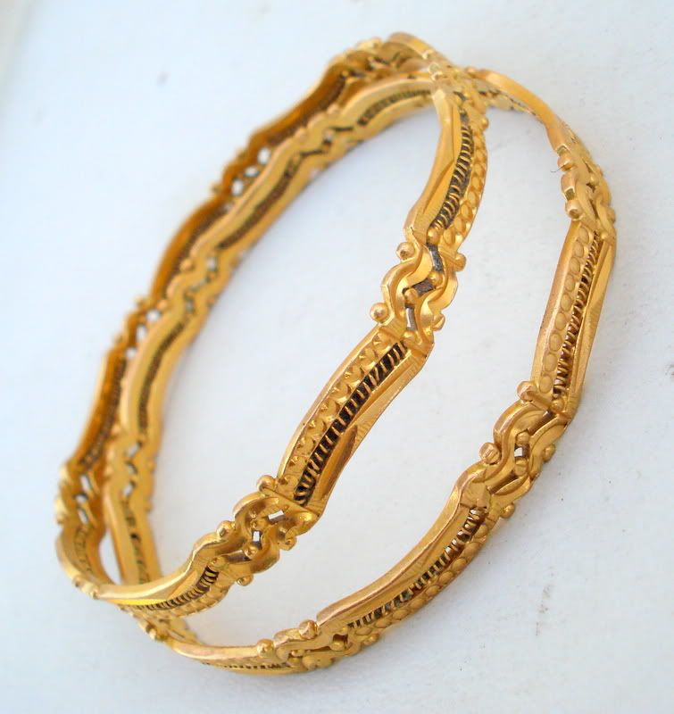 21K VINTAGE ANTIQUE OLD GOLD BANGLE BRACELET SET INDIA  