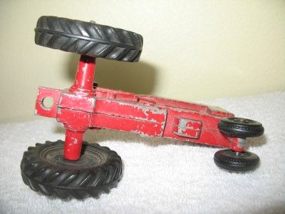 You are viewing a nice Vintage International Farmall 656 tractor. It 