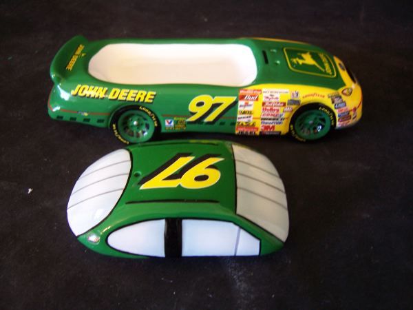 ENESCO JOHN DEERE #97 CHAD LITTLE RACE CAR SALT & PEPPER MIB #A3031 