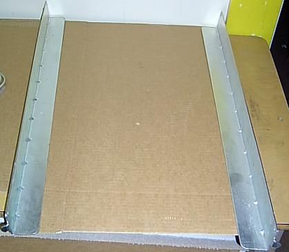 HP RACK SERVER CABINET L BRACKET SHELF RAILS PAIR METAL  