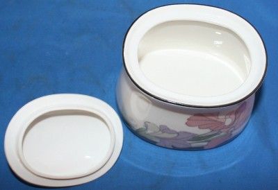 Noritake New Decade Cafe Du Soir China Sugar Bowl with Lid  