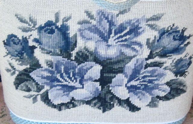 BLUE Floral/ROSES NEEDLEPOINT 1940s TOTE Large Vintage Handbag/Purse 