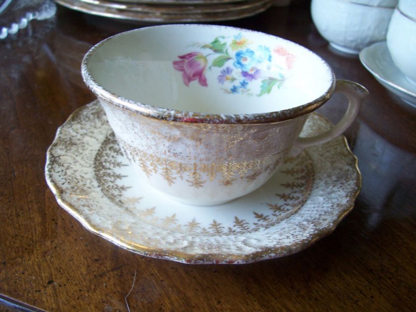 Vogue China   VINTAGE   WASHINGTON COLONIAL   One (1) Cup & Saucer Set