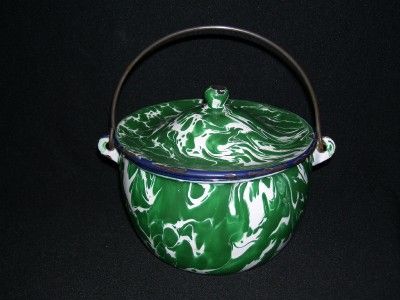 VINTAGE GREEN SWIRL GRANITEWARE BERRY PAIL  