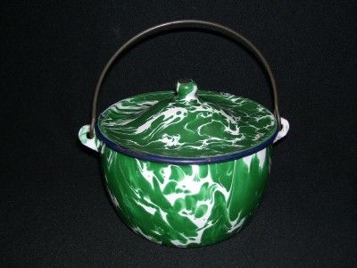 VINTAGE GREEN SWIRL GRANITEWARE BERRY PAIL  