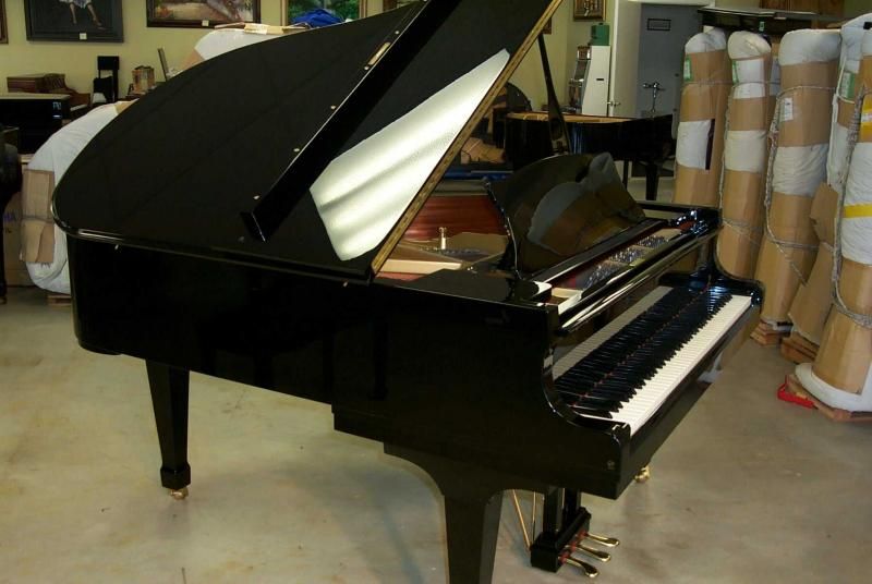 Kawai RX2 Baby Grand Piano Outlet  