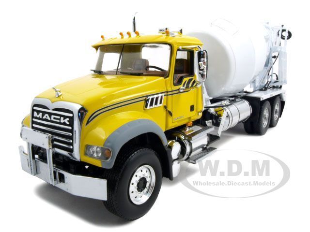 MACK GRANITE MP W/MCNELIUS STANDARD CONCRETE MIXER 1/34  