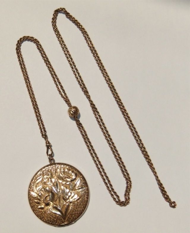   VICTORIAN GOLD GF ENGRAVED FLOWER LOCKET SLIDER CHAIN NECKLACE  