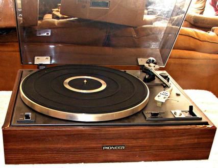 Pioneer PL 15d II turntable with Grado cartridge  