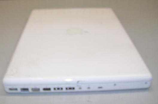 APPLE MACBOOK LAPTOP CORE 2 DUO 2.16GHz/ 2GB/ 250GB/ WIRELESS  