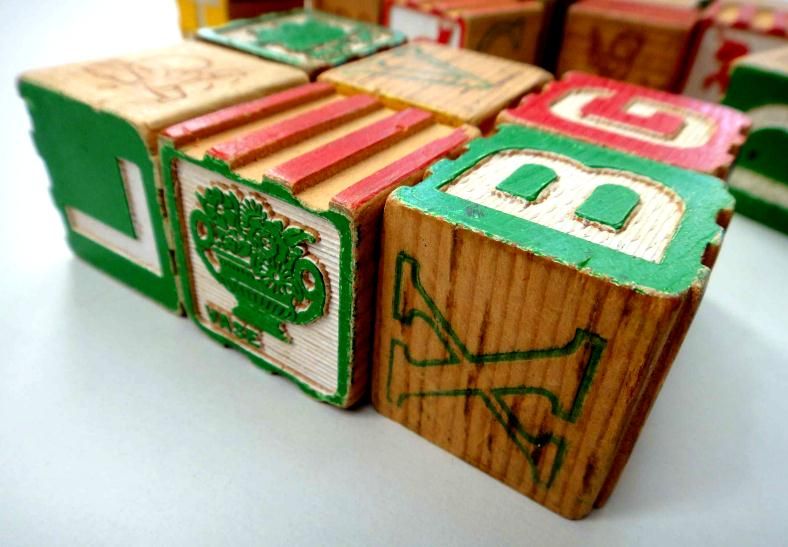 LOT vintage WOODEN TOY BLOCKS alphabet 25 PC pictures★  